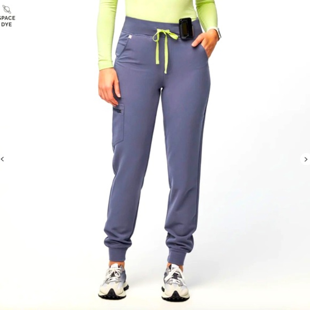 FIGS space navy scrub set